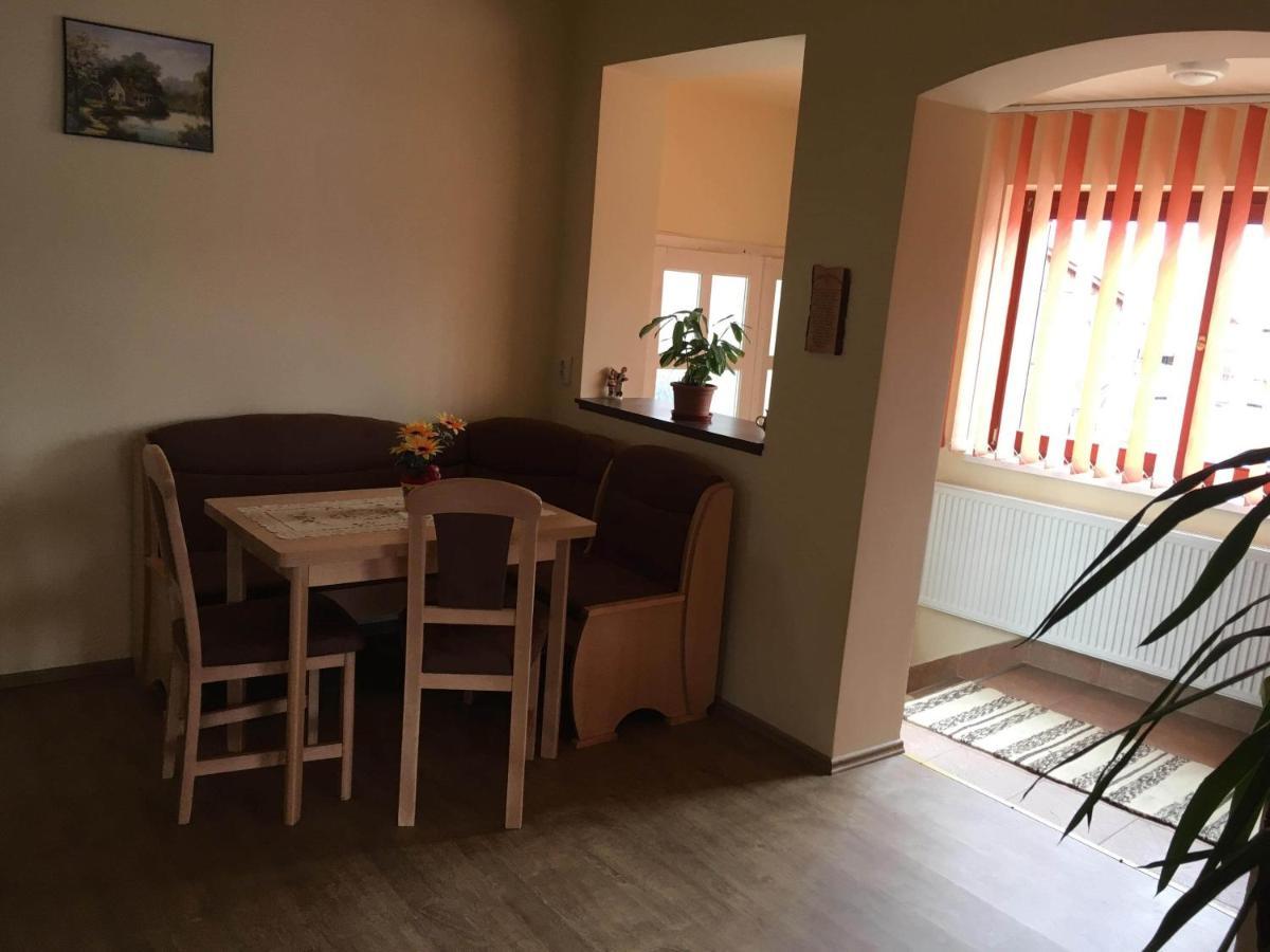JoseniBicsak Apartmanアパートメント エクステリア 写真